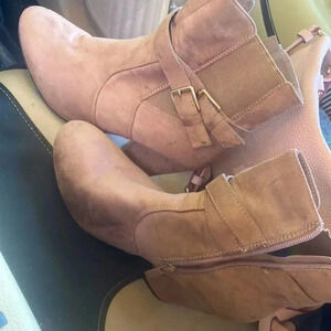 High Heel Ankle Boots size 8.5​​